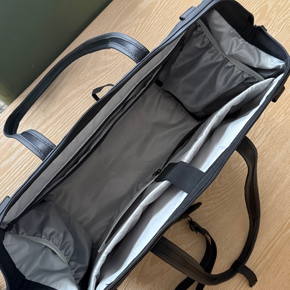 Portland Gear Cascade Tote - Picture 5 of 5